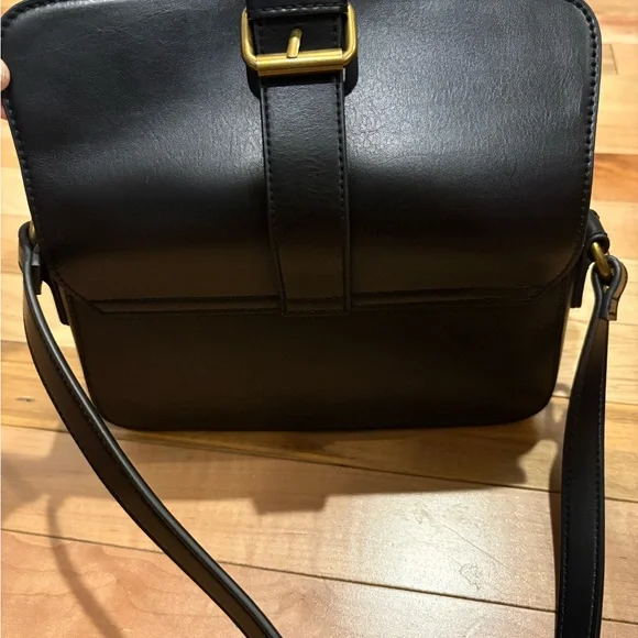 BUCKLE SHOULDER BAG - Picture 13 of 16